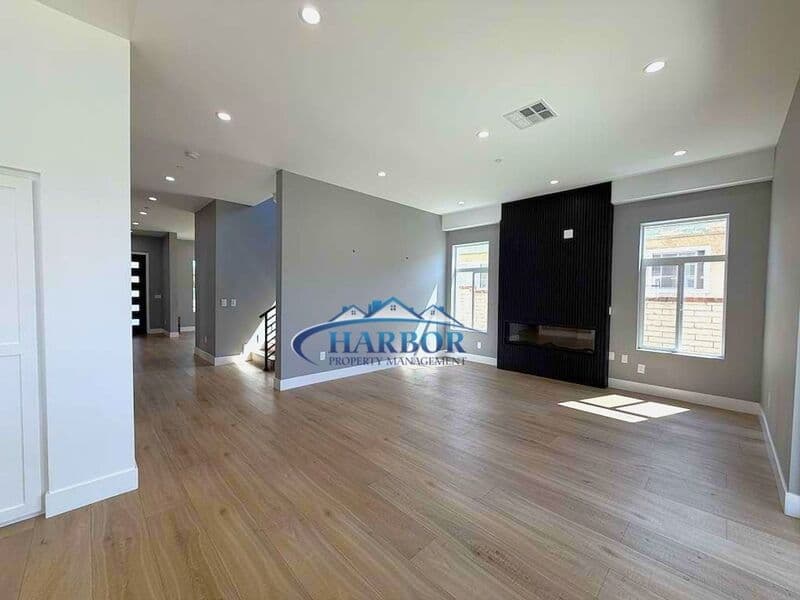 Torrance House: 2126 W 238th Street