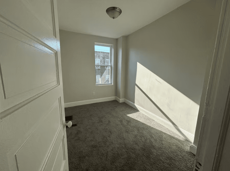 Baltimore House: 41X N Loudon Ave