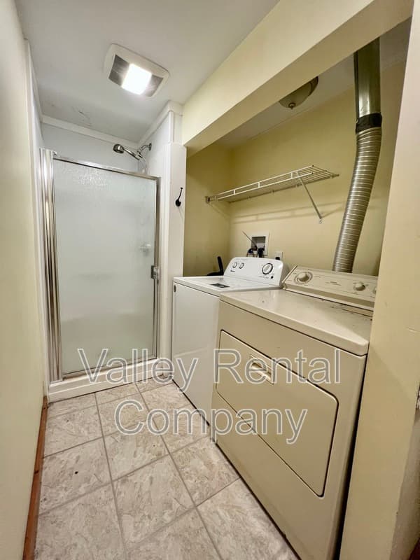 Hadley Condo: 94 Bay Road - 2