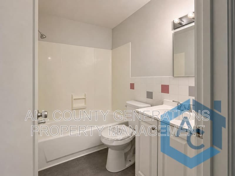 Cleveland Condo: 3520 W 105th St
