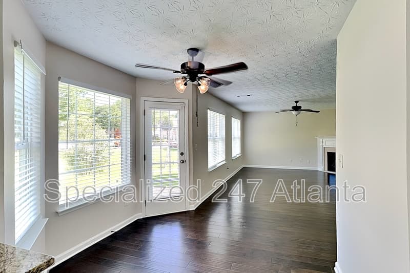 Newnan House: 34 Belmont Park Dr