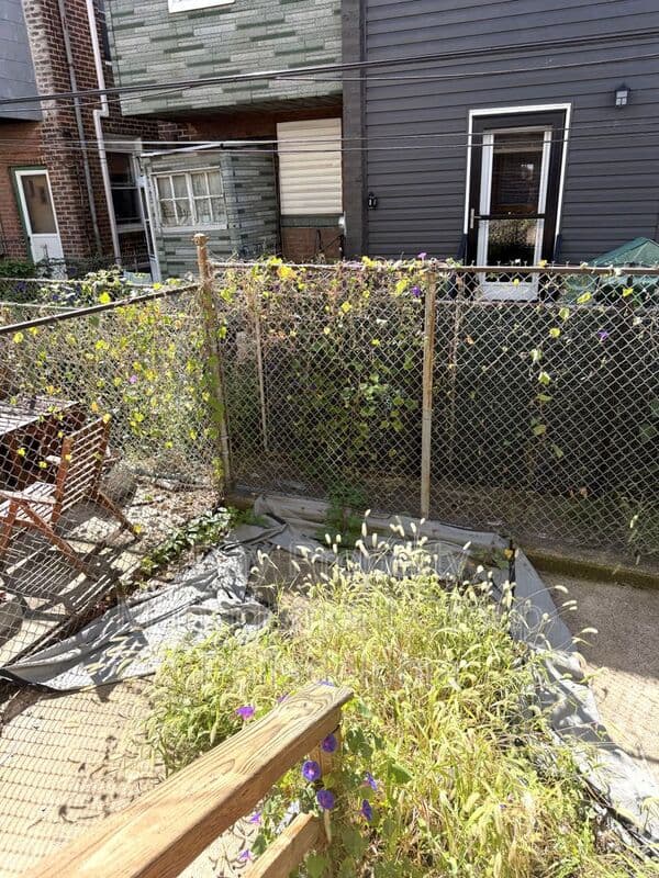 Philadelphia House: 2614 Ingersoll St