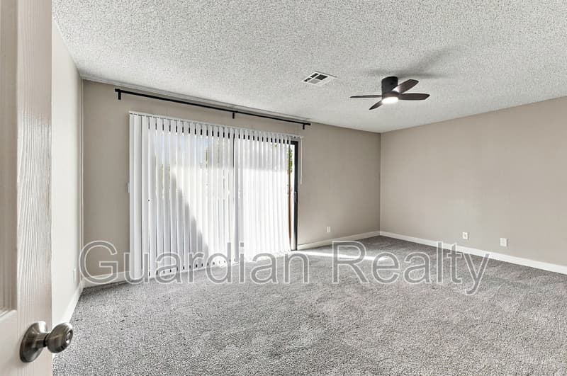Las Vegas Townhome: 3251 Longford Way