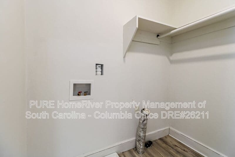 Columbia House: 2308 Manse St