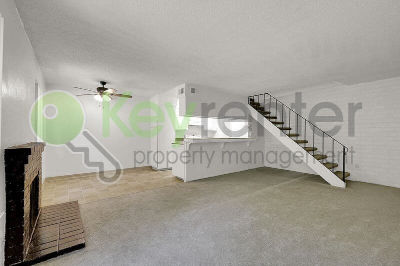 Sacramento House: 2941 Norcade Circle