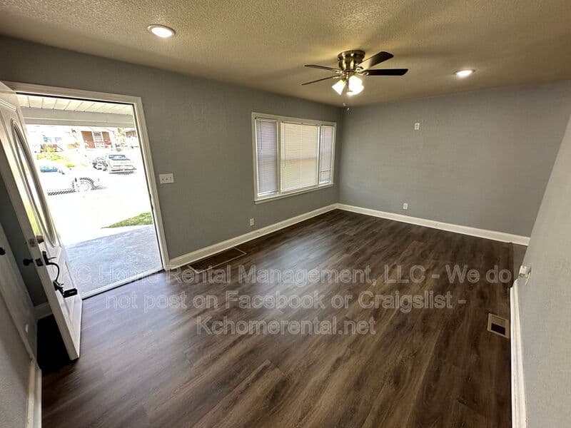 Kansas City House: 5411 Park Ave