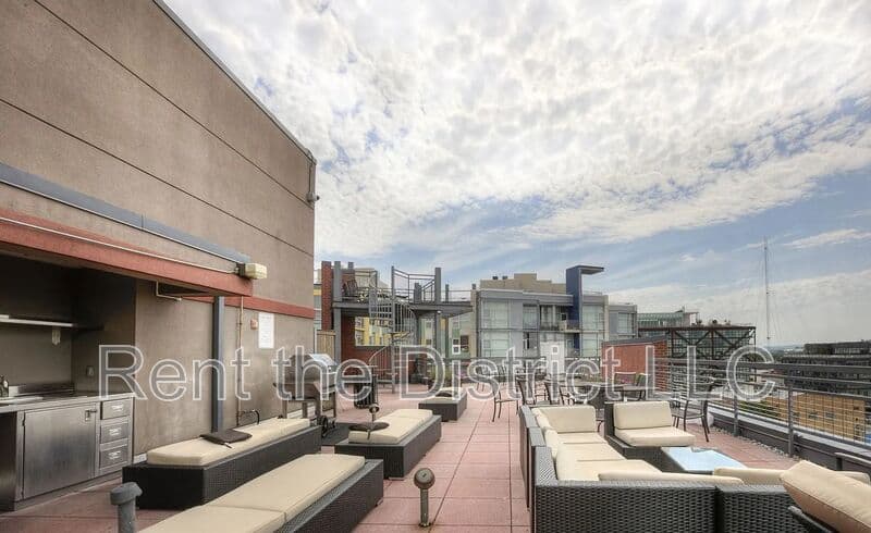 Washington Condo: 2120 Vermont Avenue NW