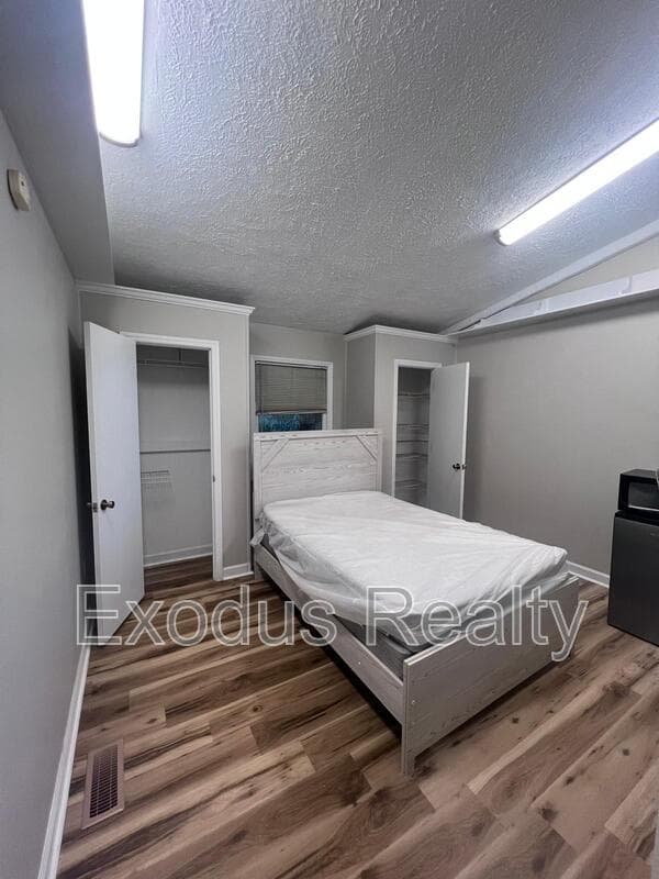 Sanford Condo: 115 Hillcrest Dr