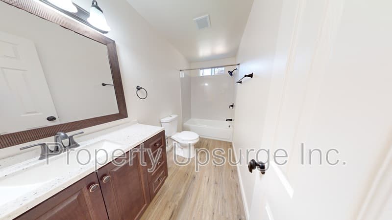 Redding Apartment: 1230 Canby Rd
