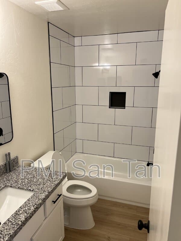 Tempe Condo: 10 West Concorda Dr