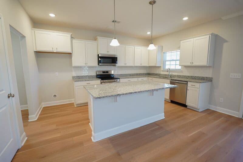 Bloomingdale House: 166 Guana Ln