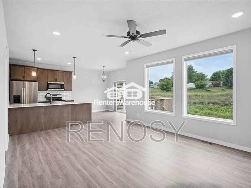 Pleasant Hill House: 36 Keeneland Court