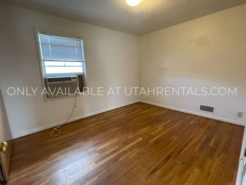 Richfield House: 158 W 500 N