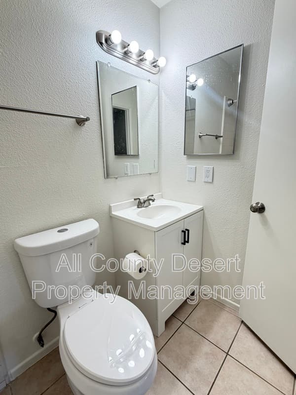 Palm Desert Condo: 72670 Thrush Rd