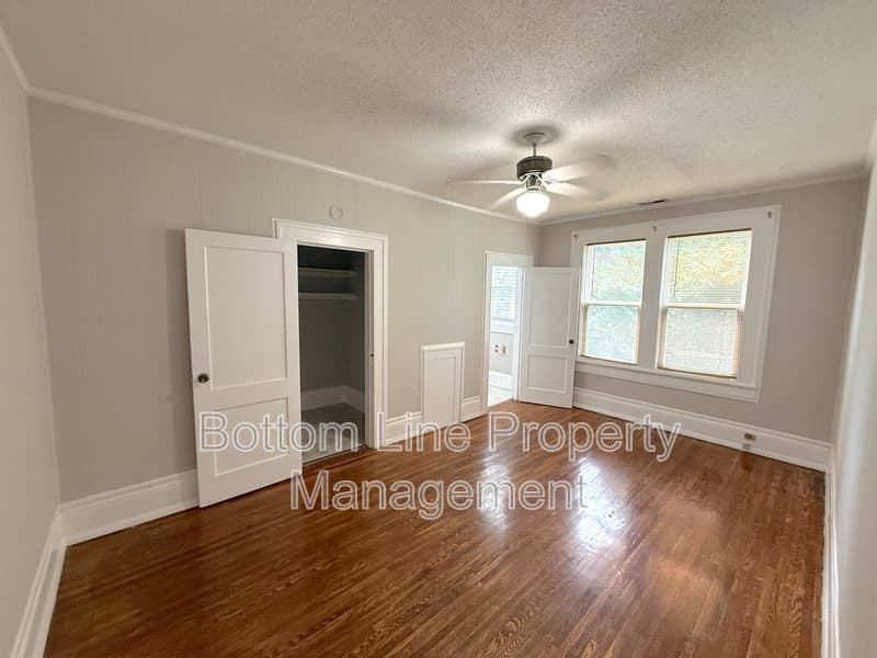 Charlotte Condo: 2100 E 7th St #5