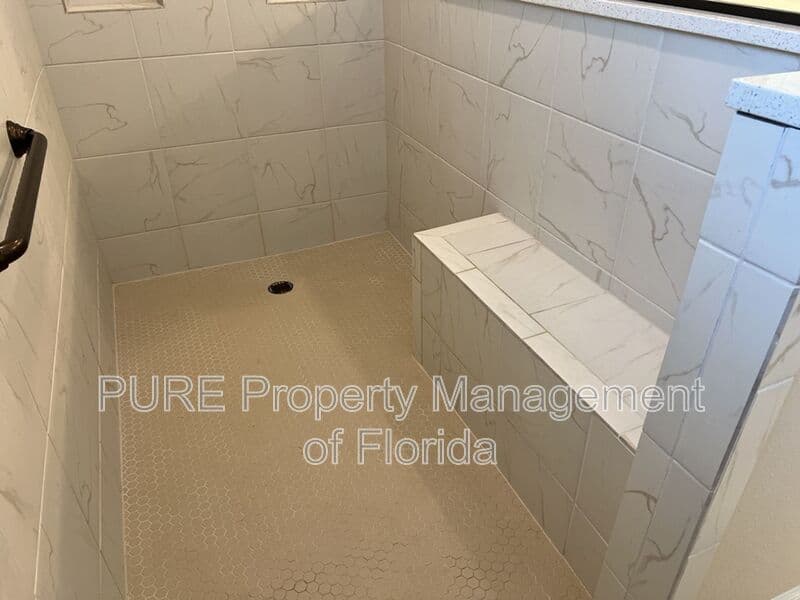 Ocala House: 10376 SW 99th Street