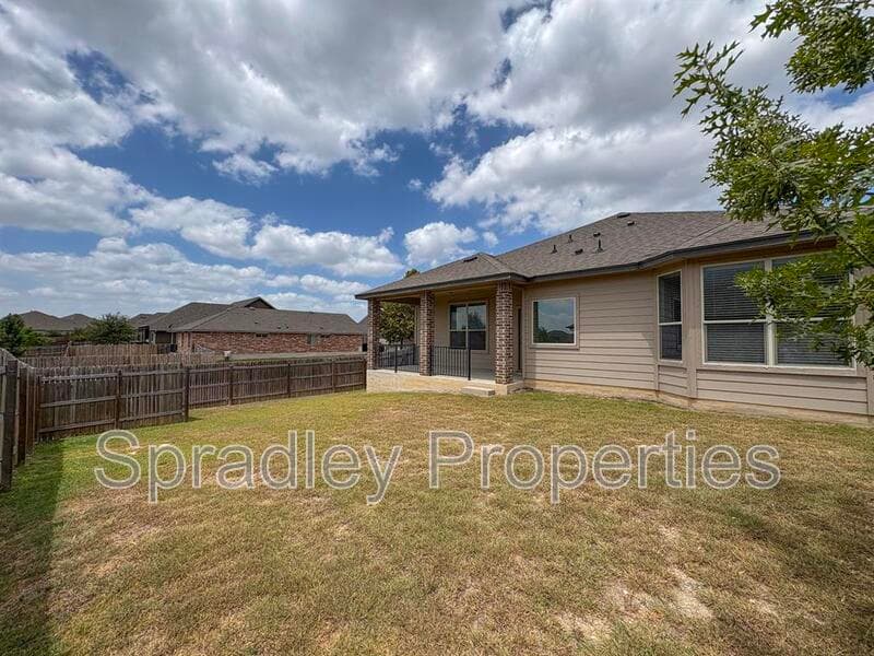 Belton House: 4617 Abergavenny Dr
