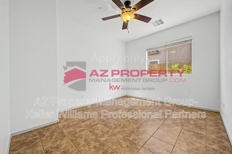 Peoria House: 12653 W Duane Ln