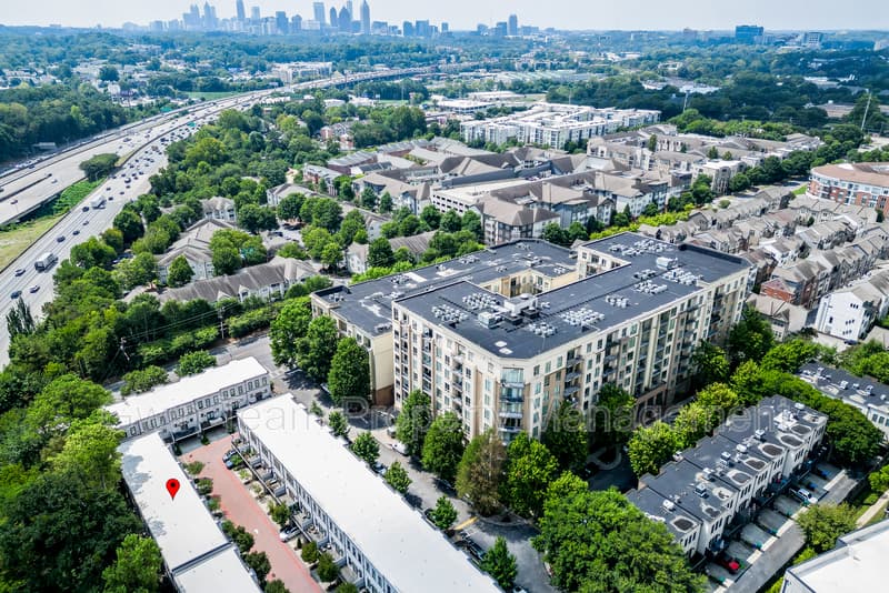 Atlanta Townhome: 721 Taylor Ct