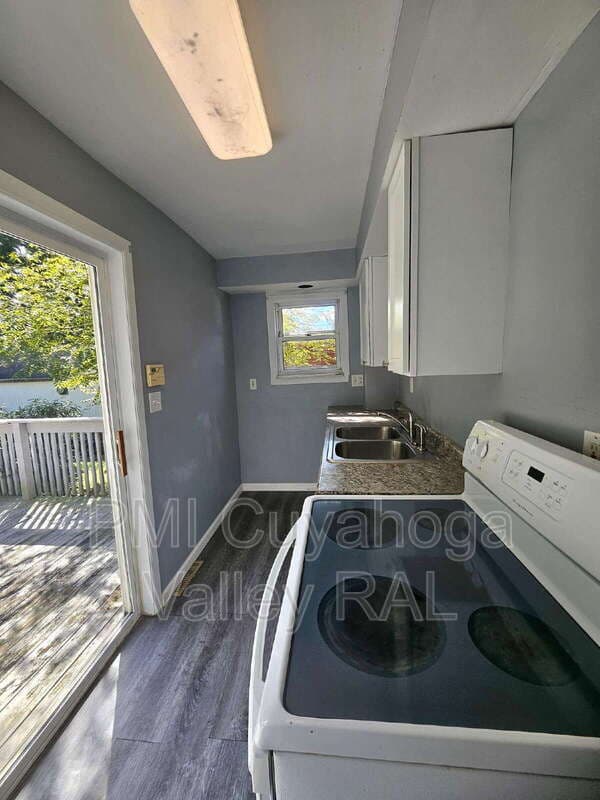 Barberton House: 243 19th Street Northwest