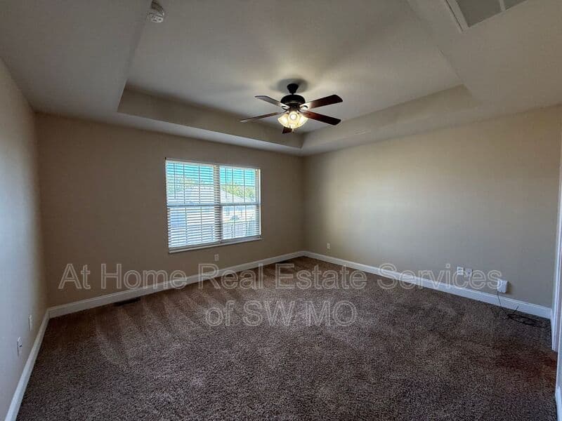 Springfield House: 5570 W Sugar Pine