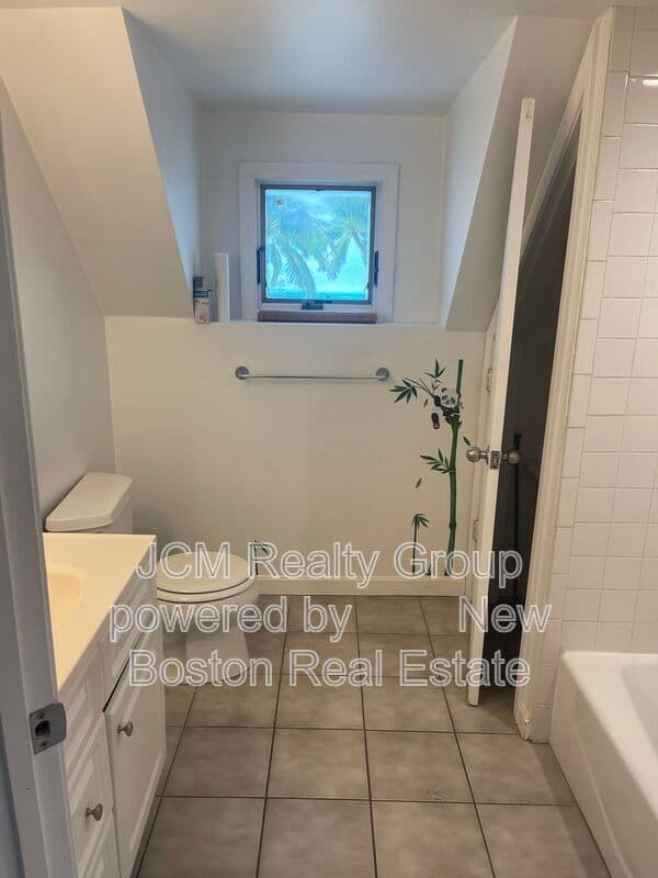 Saugus Condo: 5 Myrtle Street