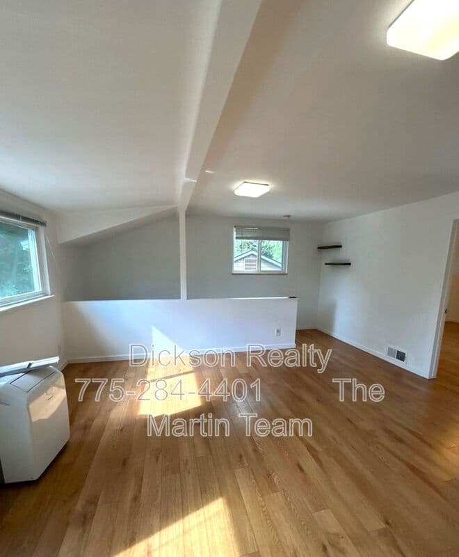 Reno House: 1155 Washington Street