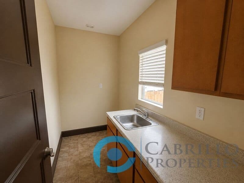 San Diego Condo: 2203-5 Broadway