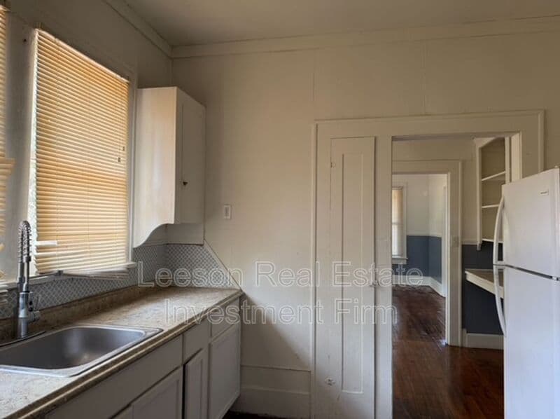 Shreveport House: 2803 Fredrick St