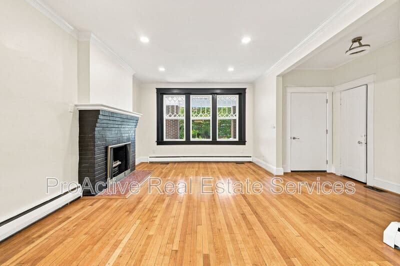 Norfolk Condo: 734 Shirley Avenue - A