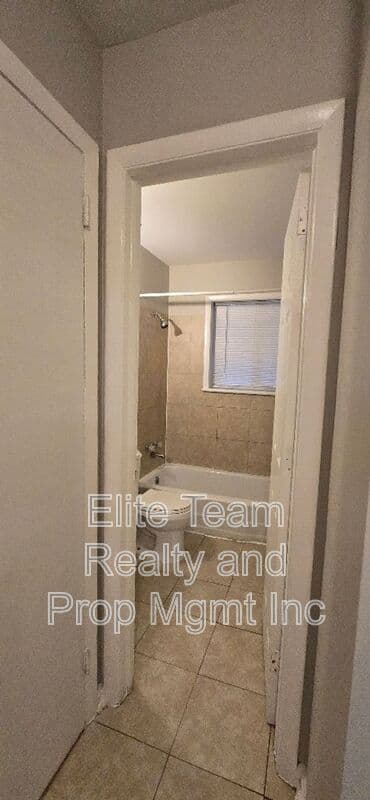 Charlotte Condo: 1803 Darbrook Dr