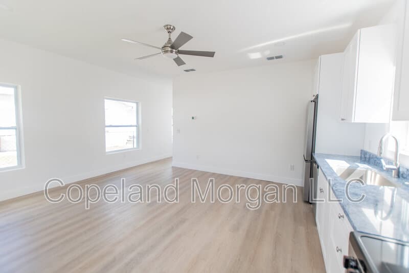 St. Petersburg Condo: 3720 Iris Street North