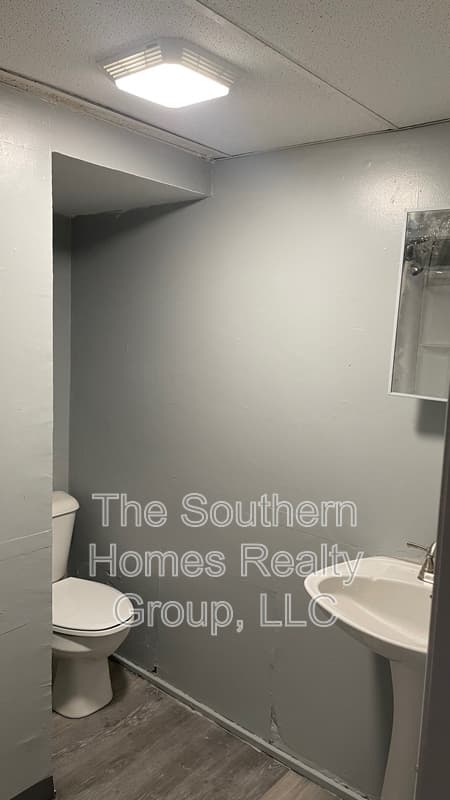 Sweetwater Condo: 303 South Oak Street - 2