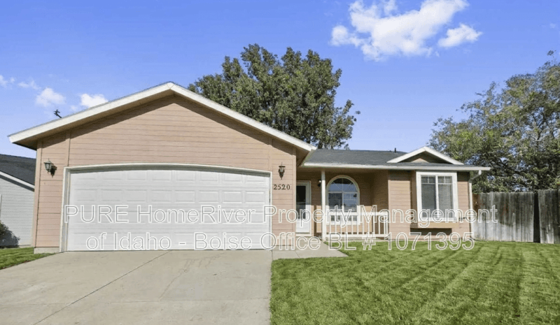 Nampa House: 2520 Muskrat Ave