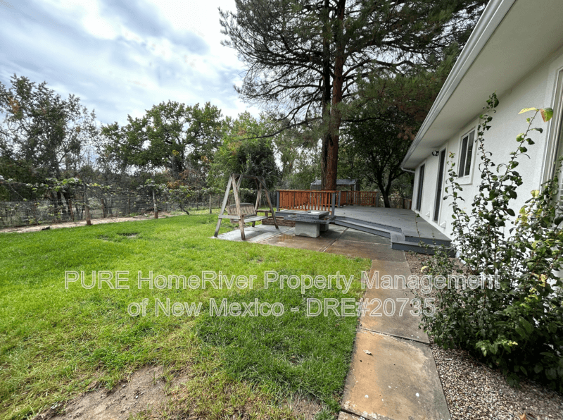 Flora Vista House: 7501 Old Aztec Hwy