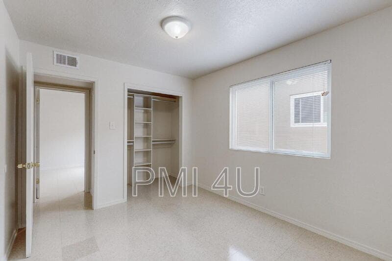 Albuquerque Condo: 227 Tennessee St NE