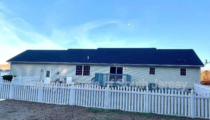 Millsboro House: 25900 Country Meadows Dr