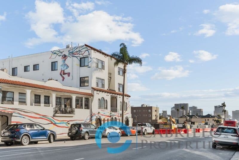 San Diego Apartment: 2241 Fourth Ave