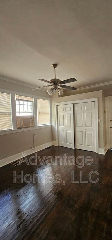 Kansas City House: 3808 Roanoke
