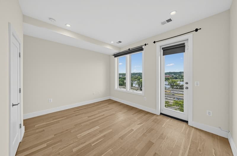 Washington House: 1515 K Street Southeast