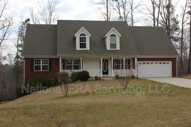 Locust Grove House: 704 Emertrey Dr