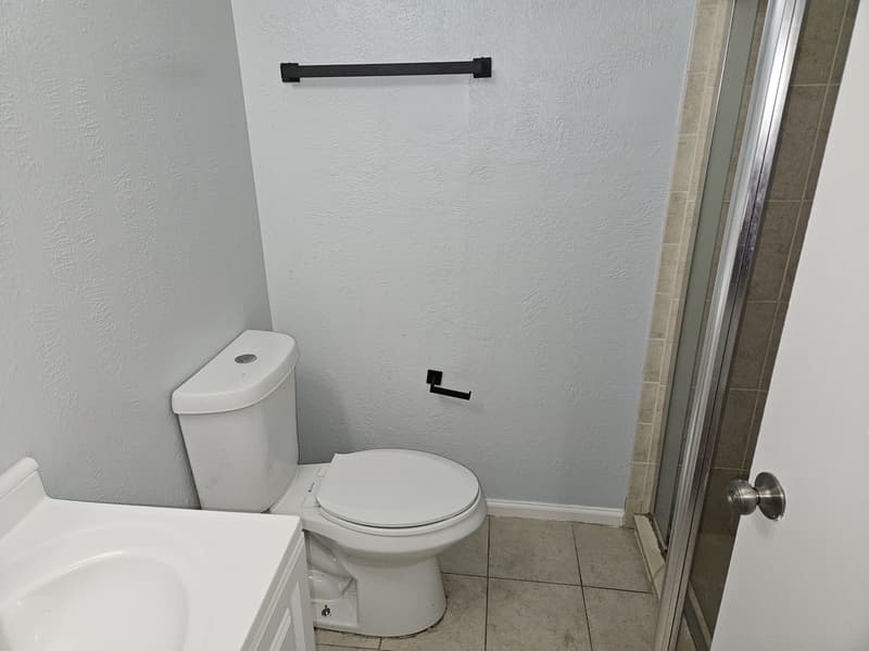 Fayetteville House: 6033 Dahlgren Avenue