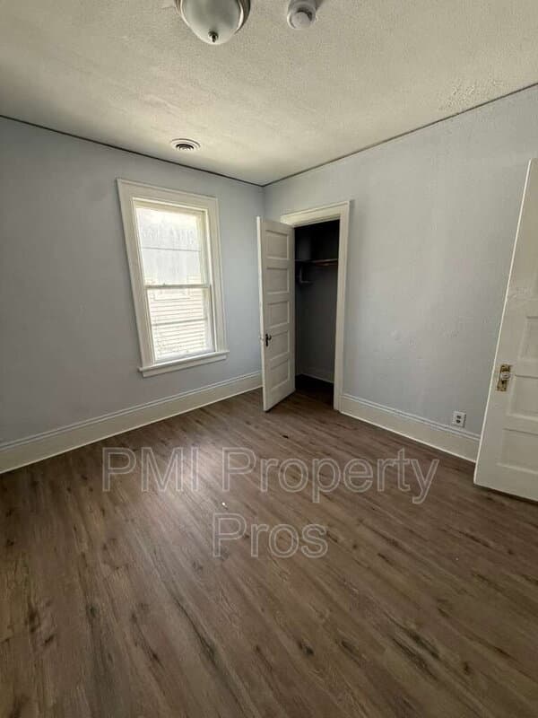 Milwaukee Condo: 1623 N 38th St
