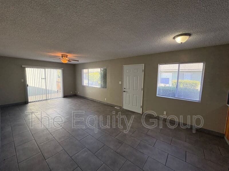 Visalia Condo: 3108 West Walnut Ave