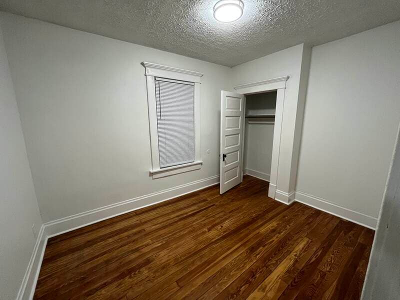 Columbus Townhome: 88 Hawkes Avenue