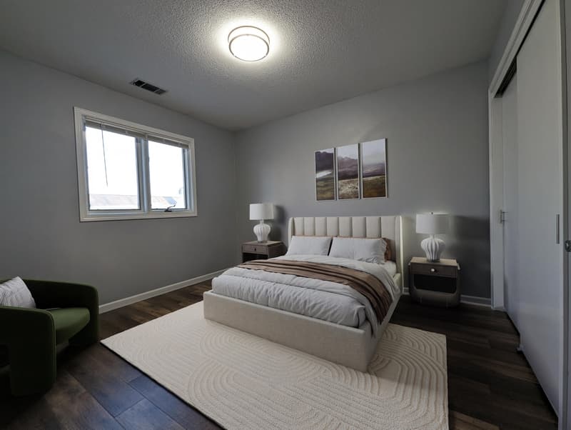 Pella Condo: 223 Carson Street - 3