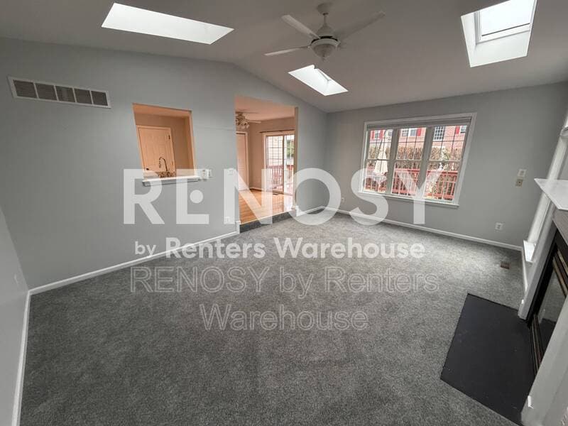 Forest Hill House: 345 Spenceola Pkwy