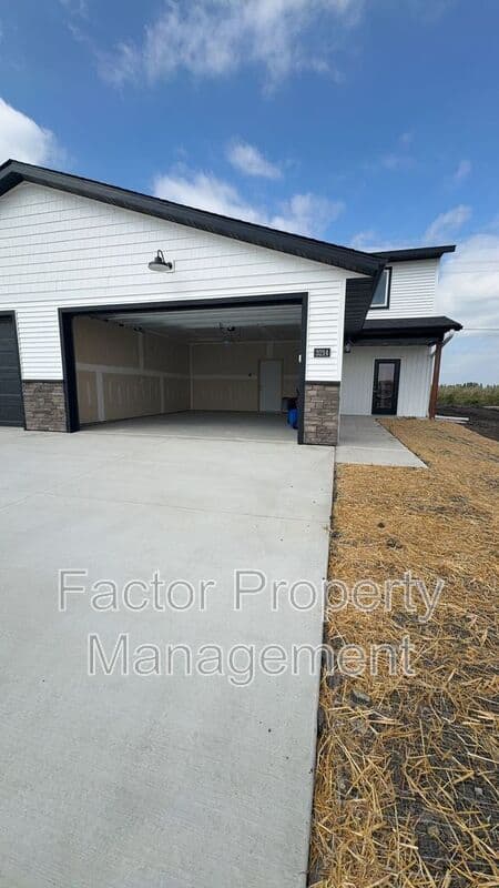 Mankato Townhome: 3214 Scotch Lane