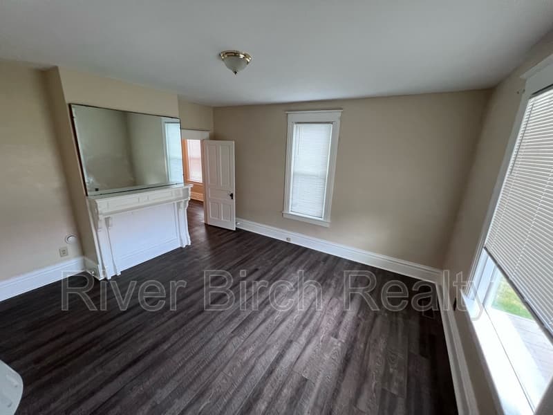 Springfield House: 719 N Eighth Street