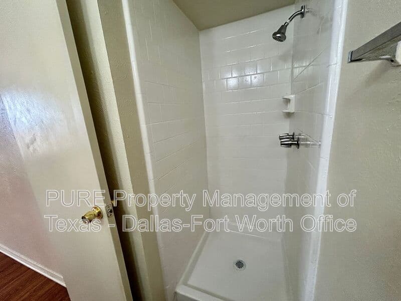 Arlington House: 3502 Littlestone Drive